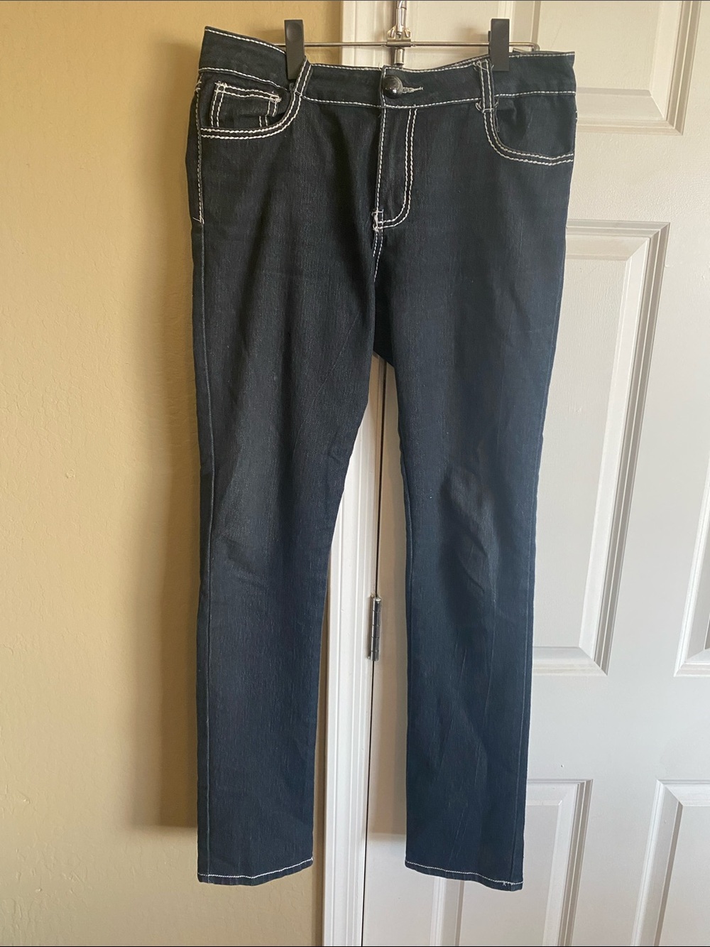 Women’s Zzvet Dark Wash Embroidered Pocket